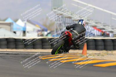 media/Oct-08-2022-SoCal Trackdays (Sat) [[1fc3beec89]]/Turn 16 (125pm)/